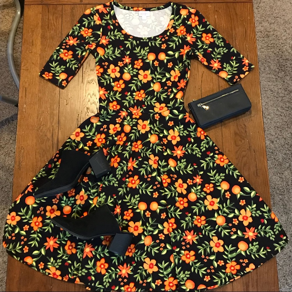 Lularoe Nicole Dress  Floral. SALE